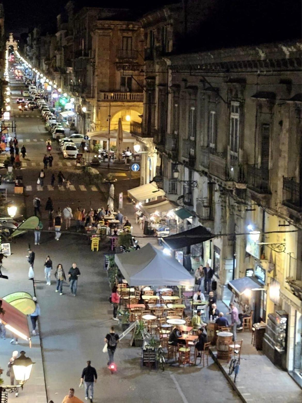 Central House Catania Historic Center 外观 照片